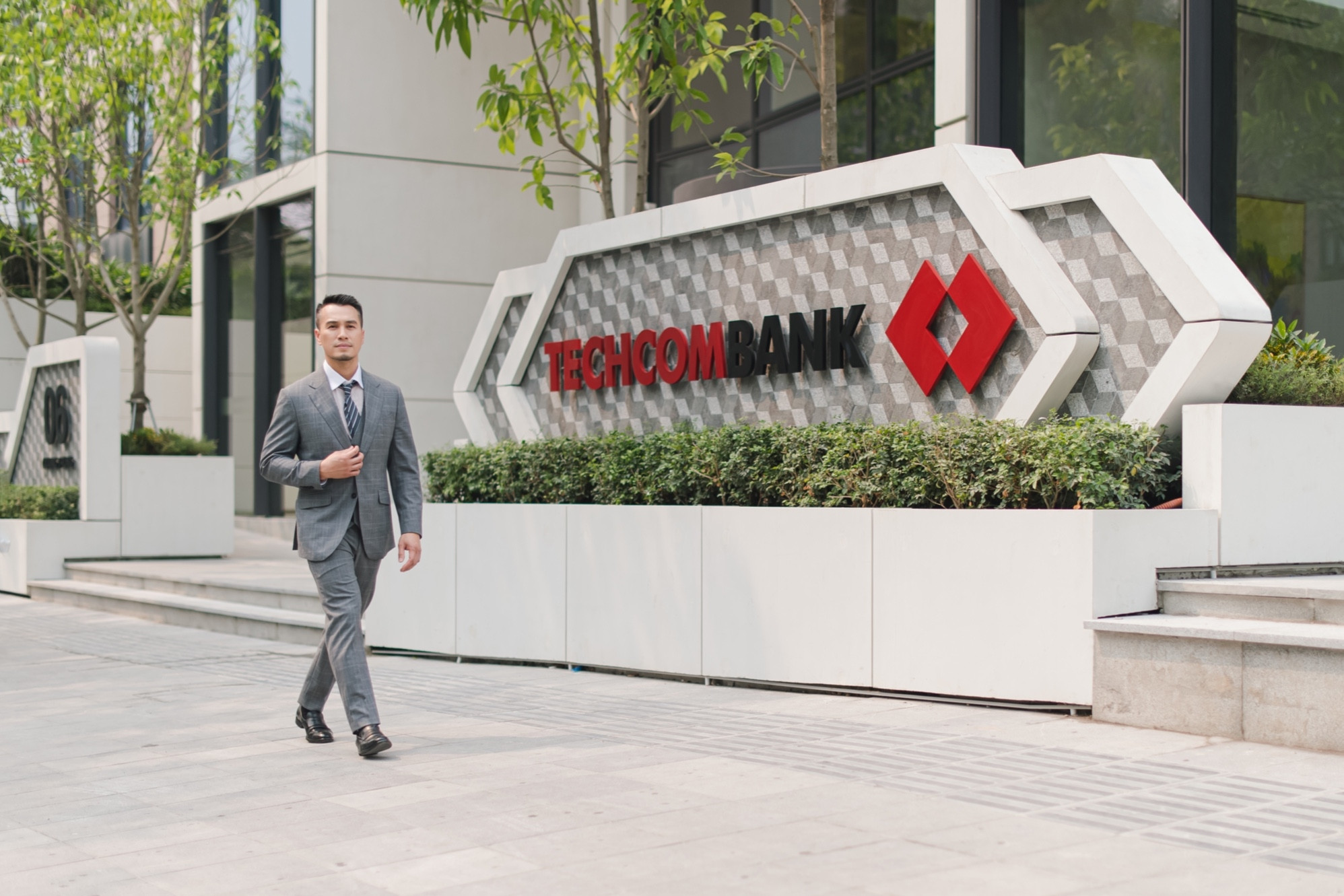 Techcombank receives two FinanceAsia Awards