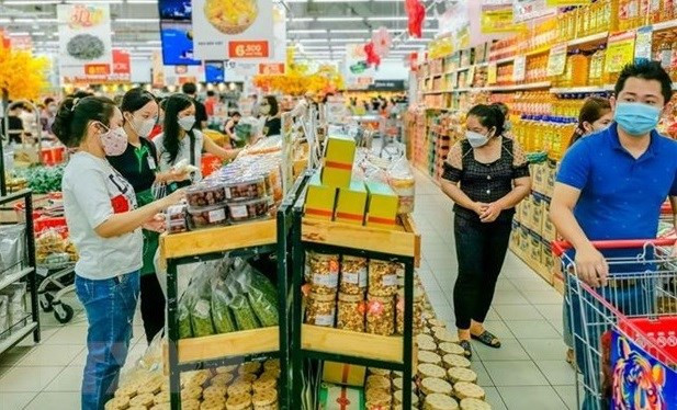 Vietnam likely to keep inflation below 4.5% in 2023: Economists hinh anh 1