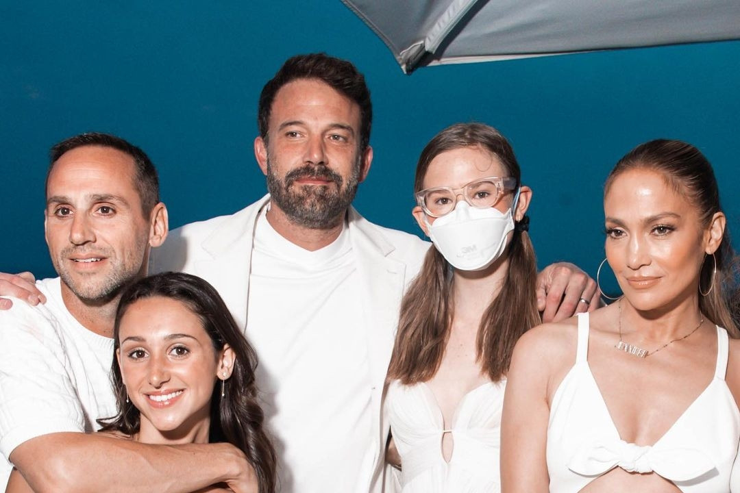 Vợ chồng Jennifer Lopez cùng dàn sao dự tiệc của tỷ phú Mỹ