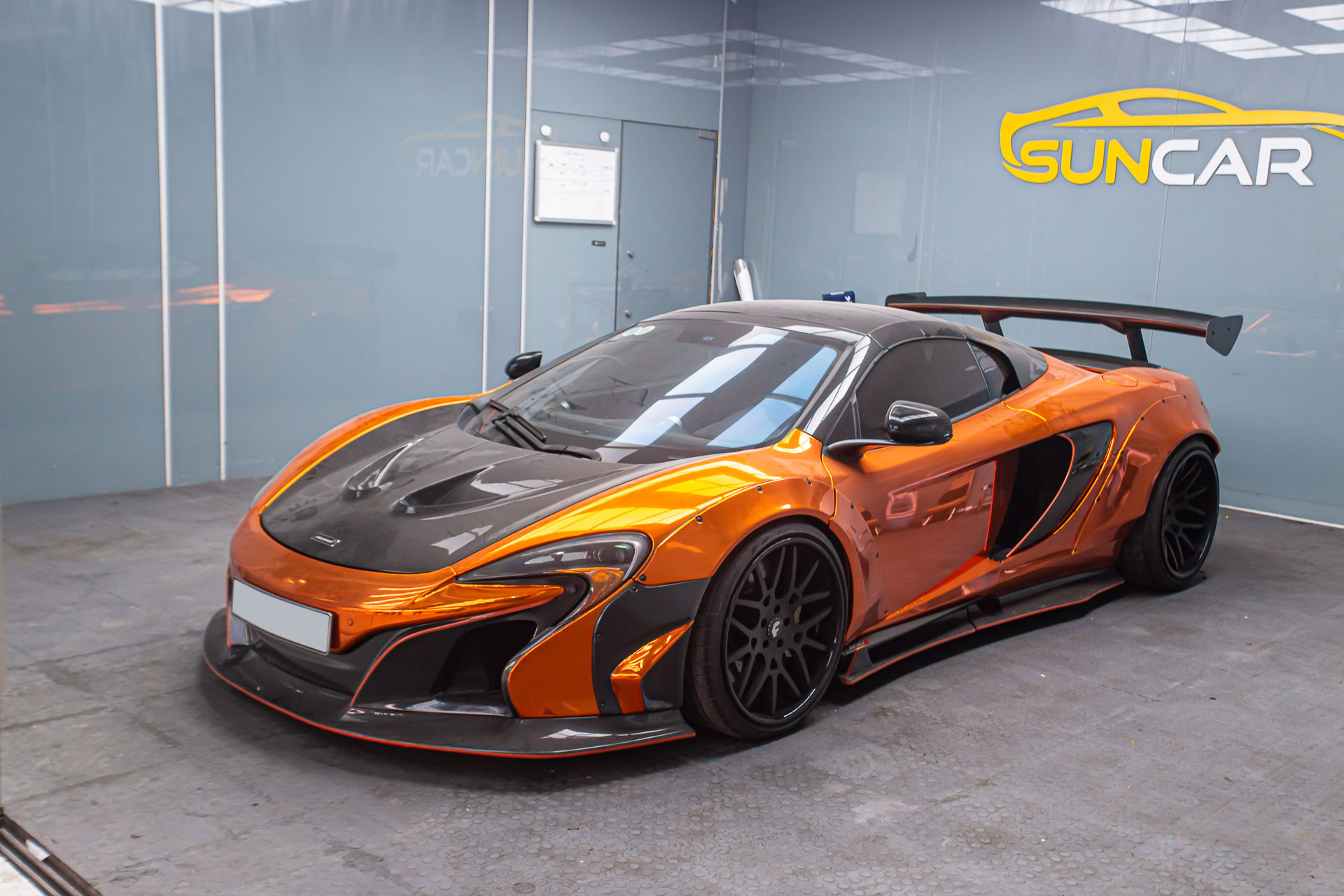 Khám phá McLaren 650S độ Liberty Walk của tay chơi 8X Hà thành khét tiếng