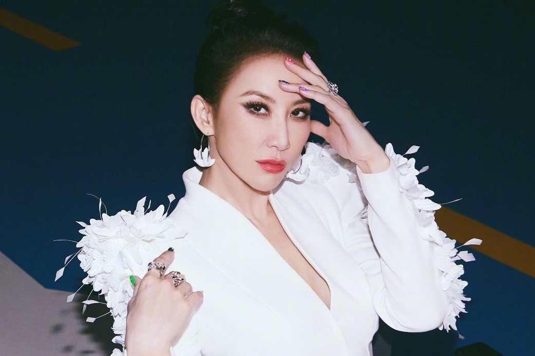 Coco Lee phát hiện bị ung thư giữa lúc chồng ngoại tình với bạn thân