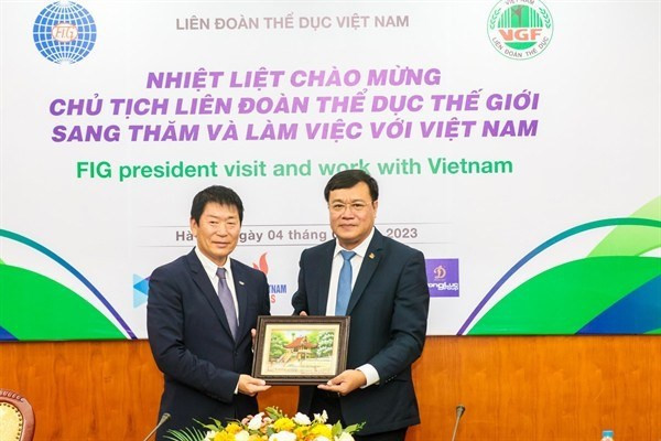Int’l Federation of Gymnastics to help Vietnamese gymnasts reach new heights hinh anh 2