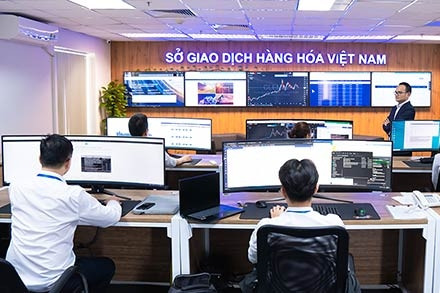 Khối lượng giao dịch hàng hóa tại Việt Nam tăng 6%