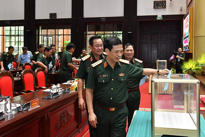 Quân ủy Trung ương lấy phiếu tín nhiệm 6 Thứ trưởng Bộ Quốc phòng