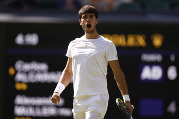 Carlos Alcaraz thẳng tiến vòng 3 Wimbledon 2023