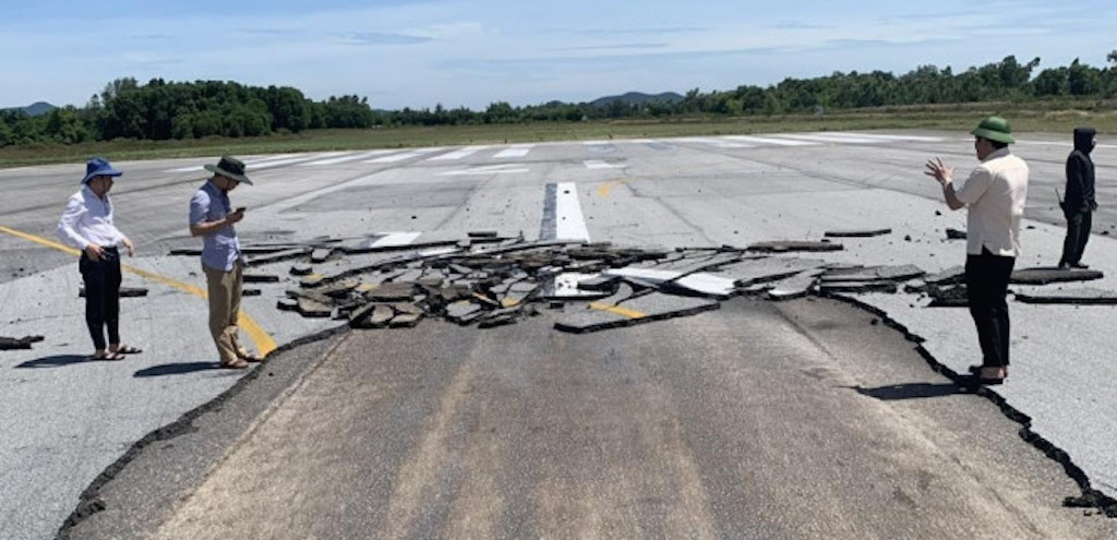 Lo ngại hỏng đường băng, Cục Hàng không Việt Nam phát cảnh báo khai thác quá tải