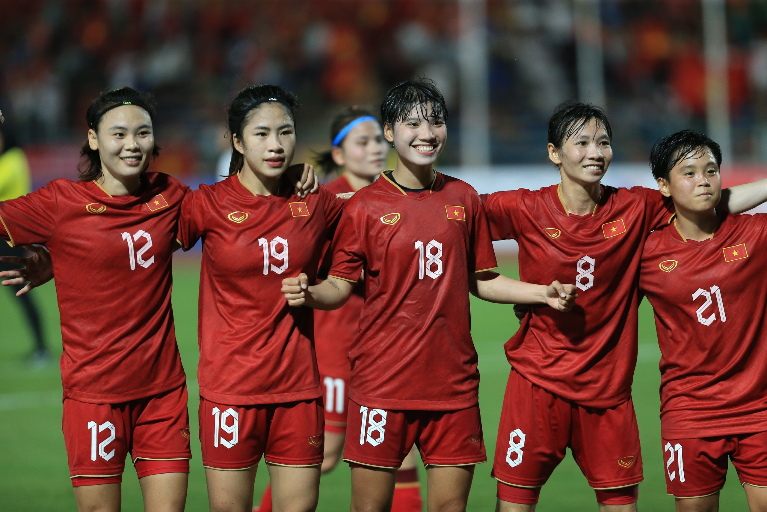 Tuyển nữ Việt Nam: Cú hích Thanh Nhã cùng lứa gen Z ở World Cup