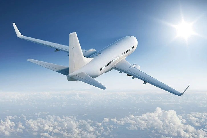 Vì sao hầu hết máy bay thương mại đều được sơn màu trắng?