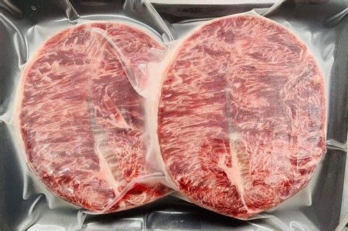 Càng cua giá cao, thịt bò Úc thượng hạng giá rẻ giật mình