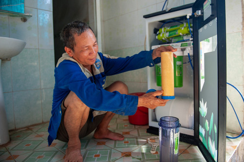 Cảnh đời người dân ở ngoại thành Hà Nội mua từng m3 nước sạch giá 250.000 đồng