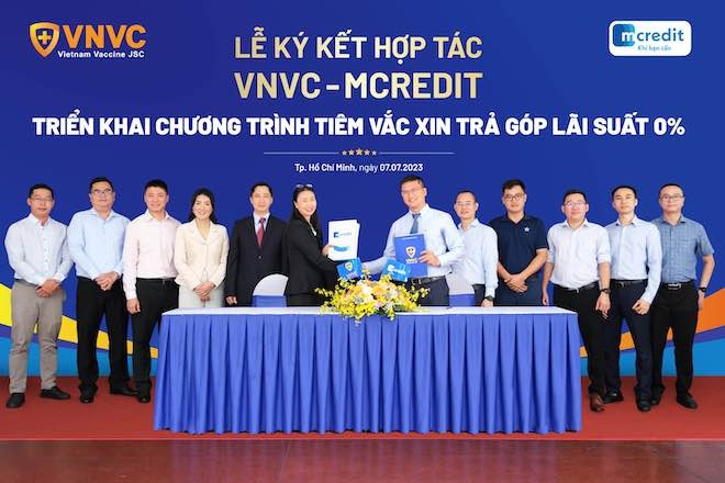 Dễ dàng tiêm vắc xin trước, trả sau chỉ với CCCD