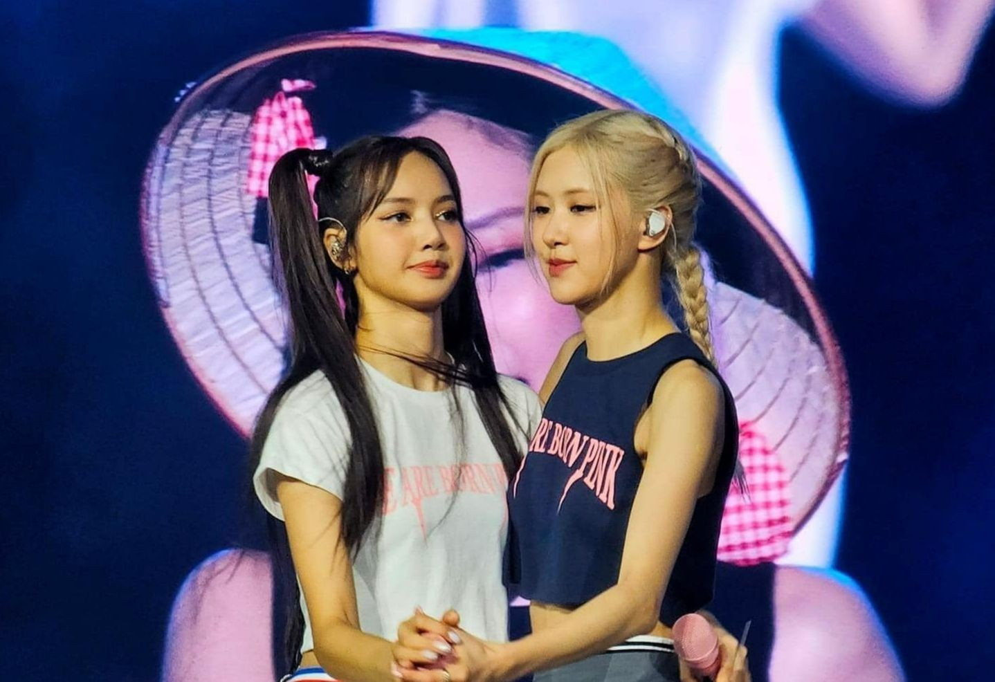 Thấy gì sau cơn sốt BlackPink ở Mỹ Đình? ảnh 3