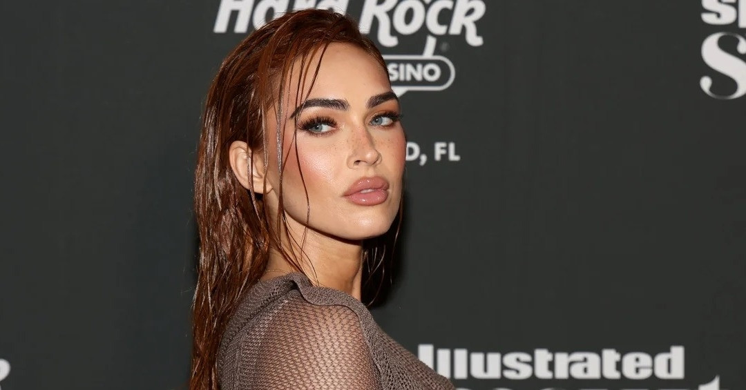 Bom Sex Megan Fox Câu Chuyện Về Ngón Tay Khoèo Làm Thơ Về Trai đẹp