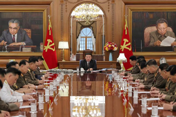 Triều Tiên thay Tổng tham mưu trưởng, chuẩn bị trước nguy cơ chiến tranh