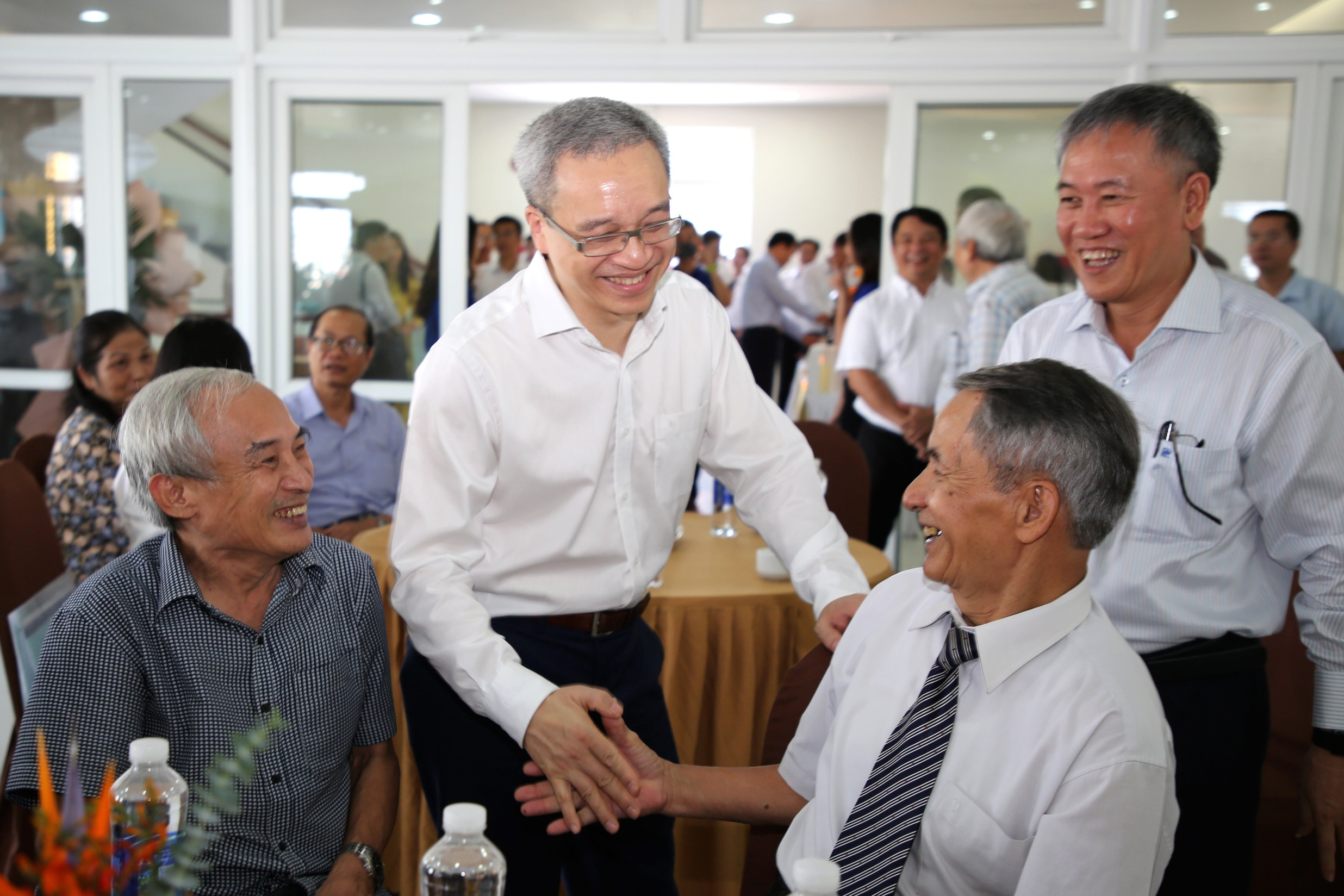 Các thế hệ ngành TT&TT luôn kế thừa quá khứ và mở ra tương lai