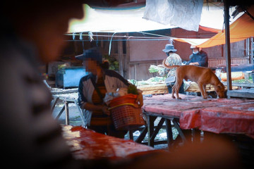 Chợ thịt tươi sống nổi tiếng cấm bán thịt chó mèo, nhiều người dân 'không vui'