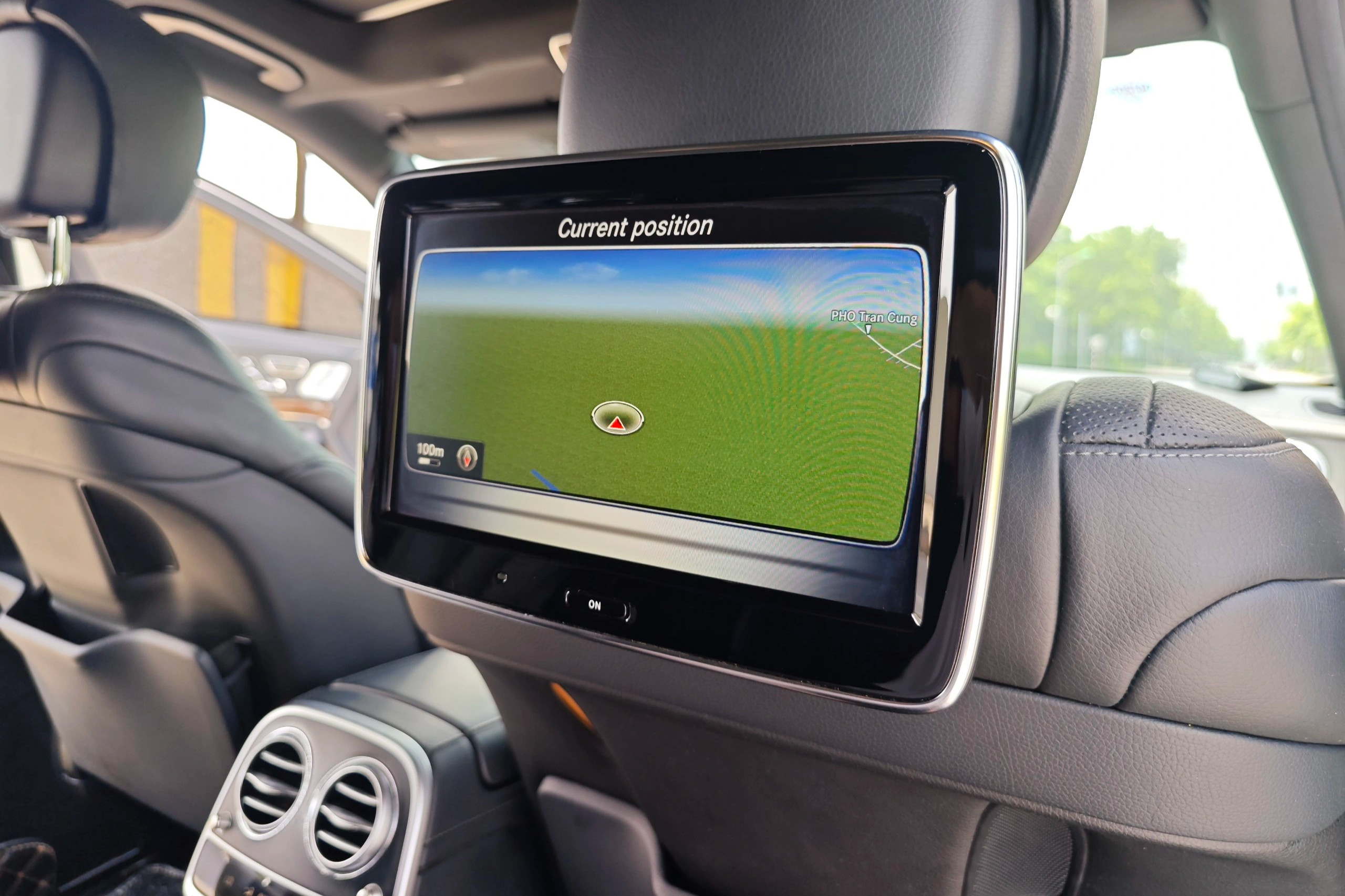 Mercedes-Benz S400 chạy 8 năm được rao bán với giá rẻ hơn Toyota Camry mới - 8