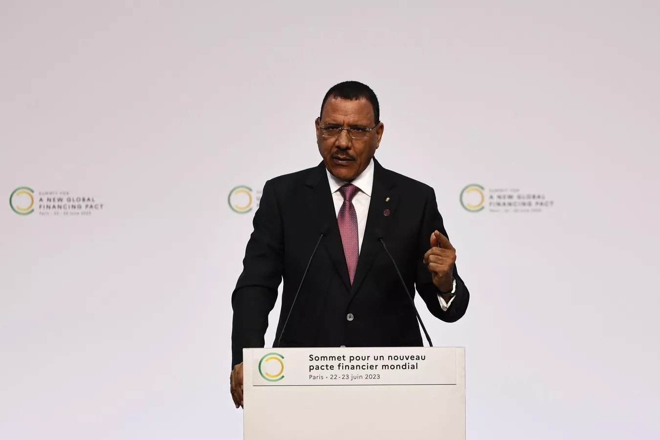 Mỹ nói về Tổng thống Niger bị lật đổ, ủng hộ các quyết định của khối Tây Phi