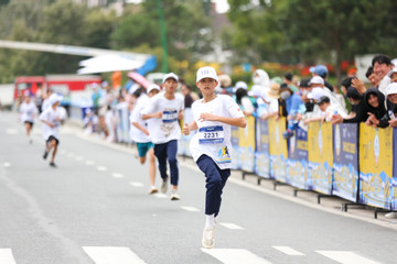 Giải chạy S-Race Lâm Đồng 2023: Chung tay vì tầm vóc Việt