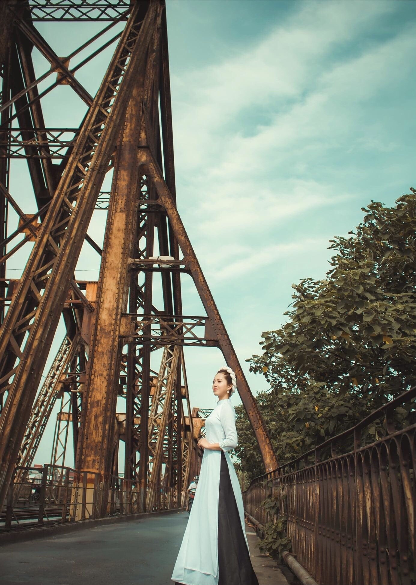 Lưu ngay những địa điểm chụp ảnh mùa thu Hà Nội đẹp xao xuyến lòng người - Ảnh 14.