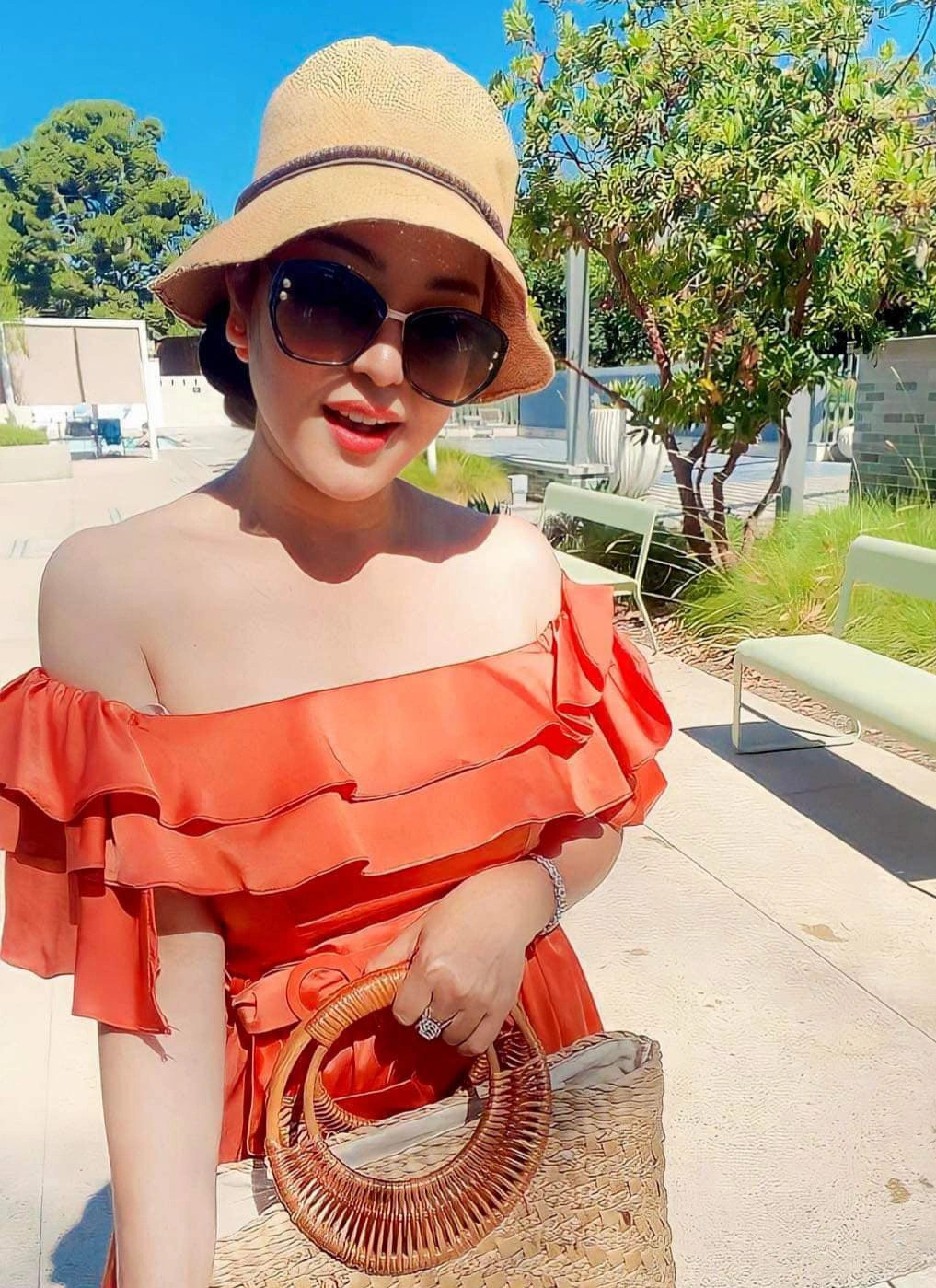 Nghệ sĩ hài Thúy Nga tuổi 47: Nhan sắc trẻ trung, bình yên sau sóng gió - 1