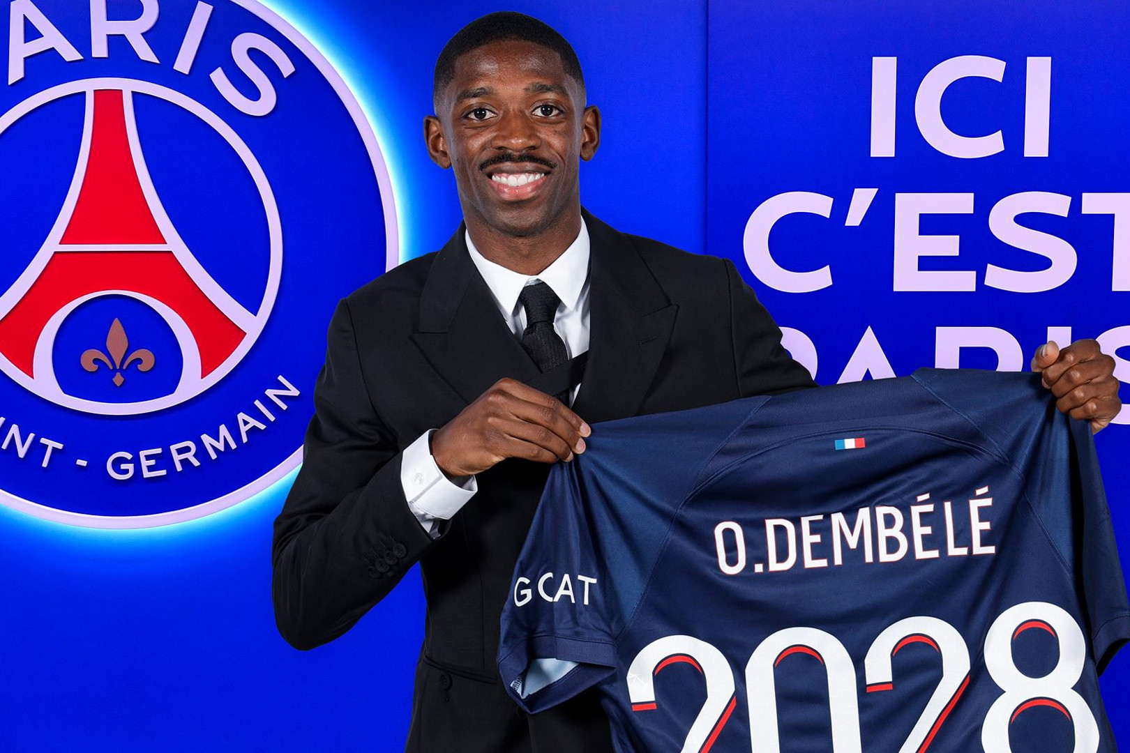 PSG ký xong Ousmane Dembele, Xavi tiếc nuối