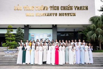 Thí sinh Miss Grand Vietnam 2023 tham quan Bảo tàng Chứng tích chiến tranh