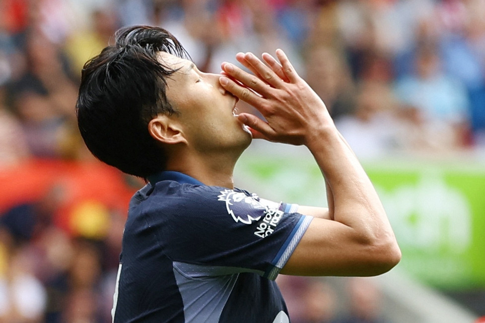 Son Heung-min vô duyên, Tottenham bị cầm hòa 2-2