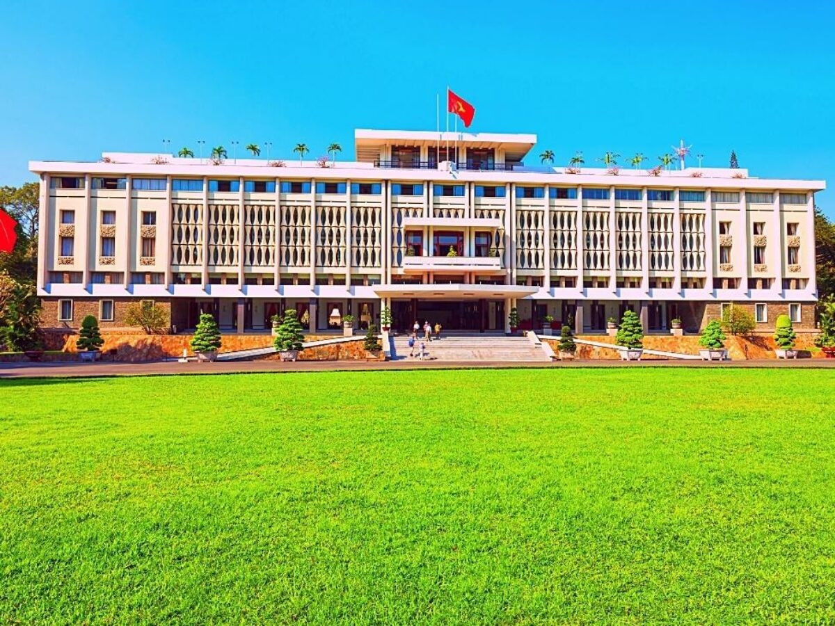 us travel guide reveals top 10 best places to visit in vietnam picture 4