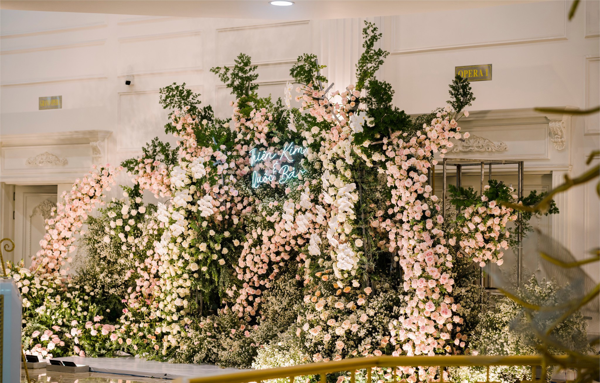 Đại gia ở TPHCM chi tiền tỷ tổ chức đám cưới cho bảo mẫu  - 9