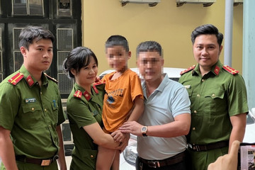 Chủ tịch Hà Nội khen thưởng công an truy bắt đối tượng bắt cóc trẻ em