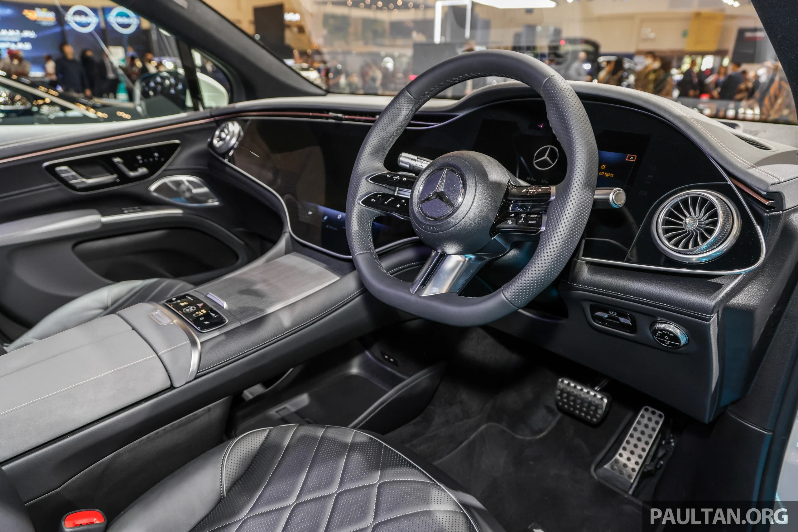 Mercedes-Benz EQS 450 ra mắt tại Indonesia, về Việt Nam giá trên 5 tỷ