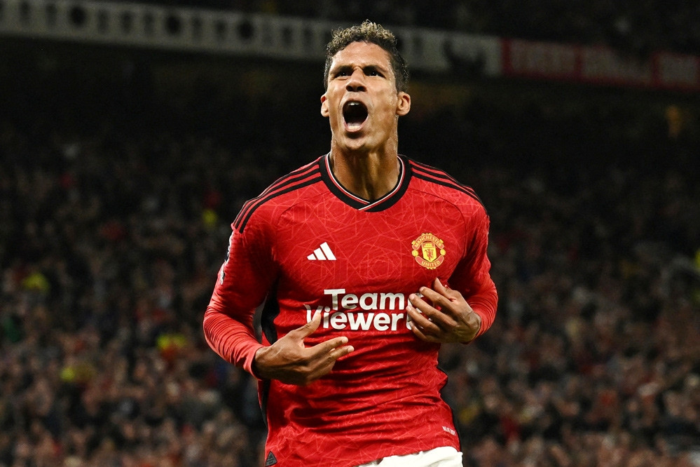 Kết quả bóng đá hôm nay 15/8: MU thắng hú vía