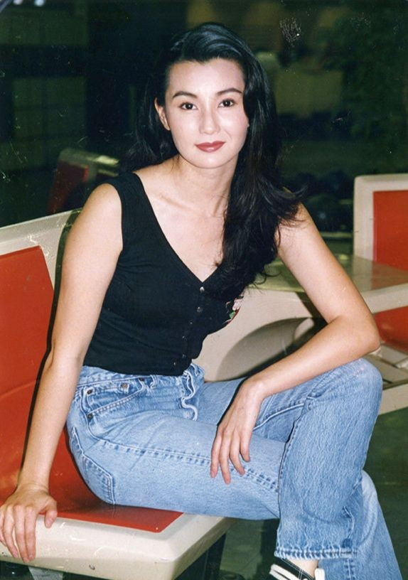 Người phụ nữ duy nhất Lương Triều Vỹ thừa nhận xiêu lòng ảnh 9