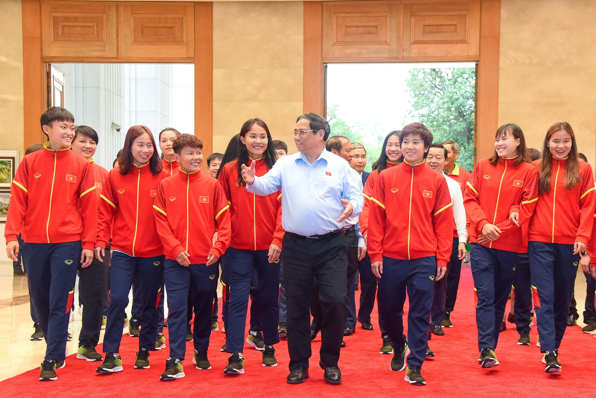 Thủ tướng: Góp mặt tại World Cup là sự trưởng thành vượt bậc của nền bóng đá nữ Việt Nam - Ảnh 1.