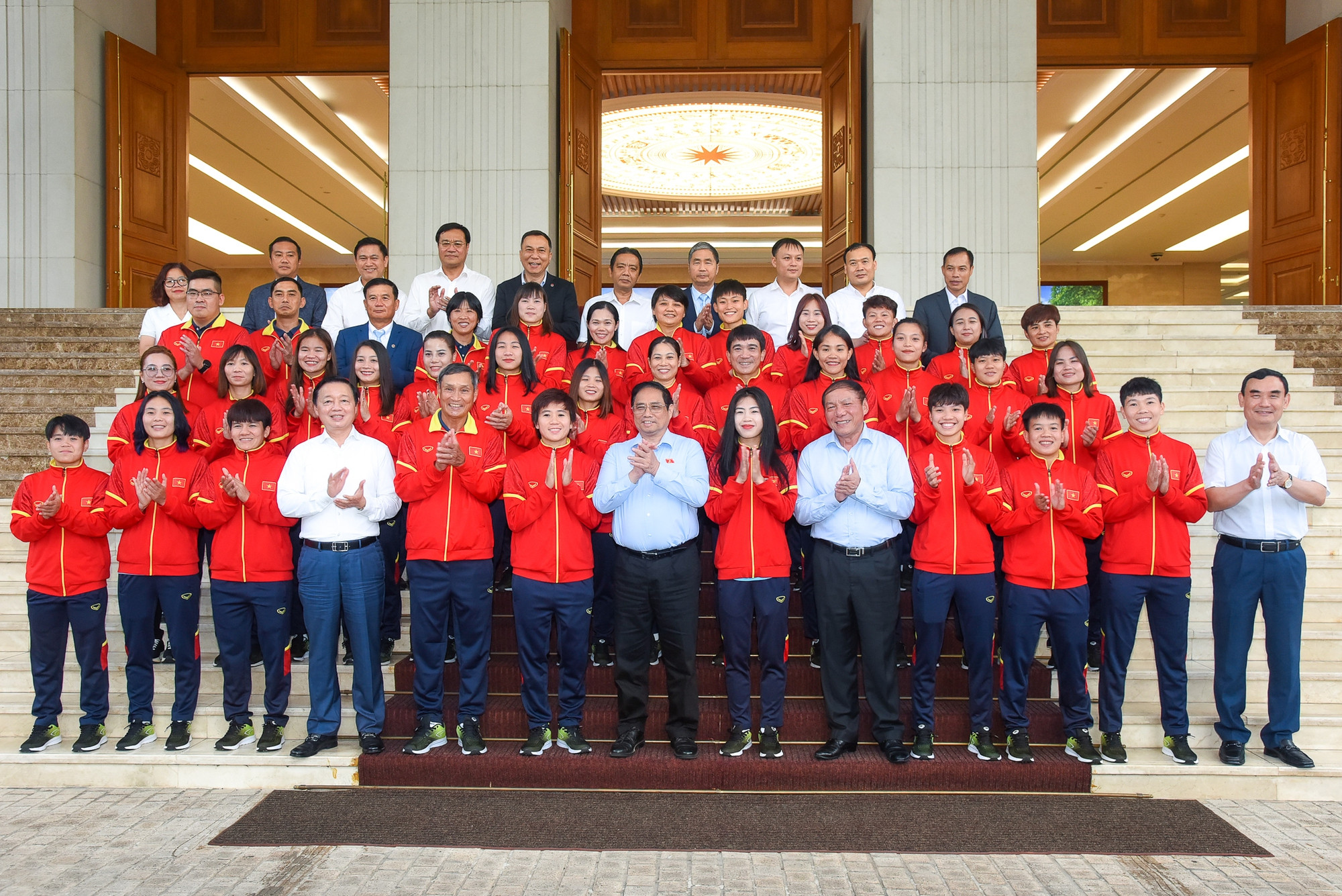 Thủ tướng: Góp mặt tại World Cup là sự trưởng thành vượt bậc của nền bóng đá nữ Việt Nam - Ảnh 9.