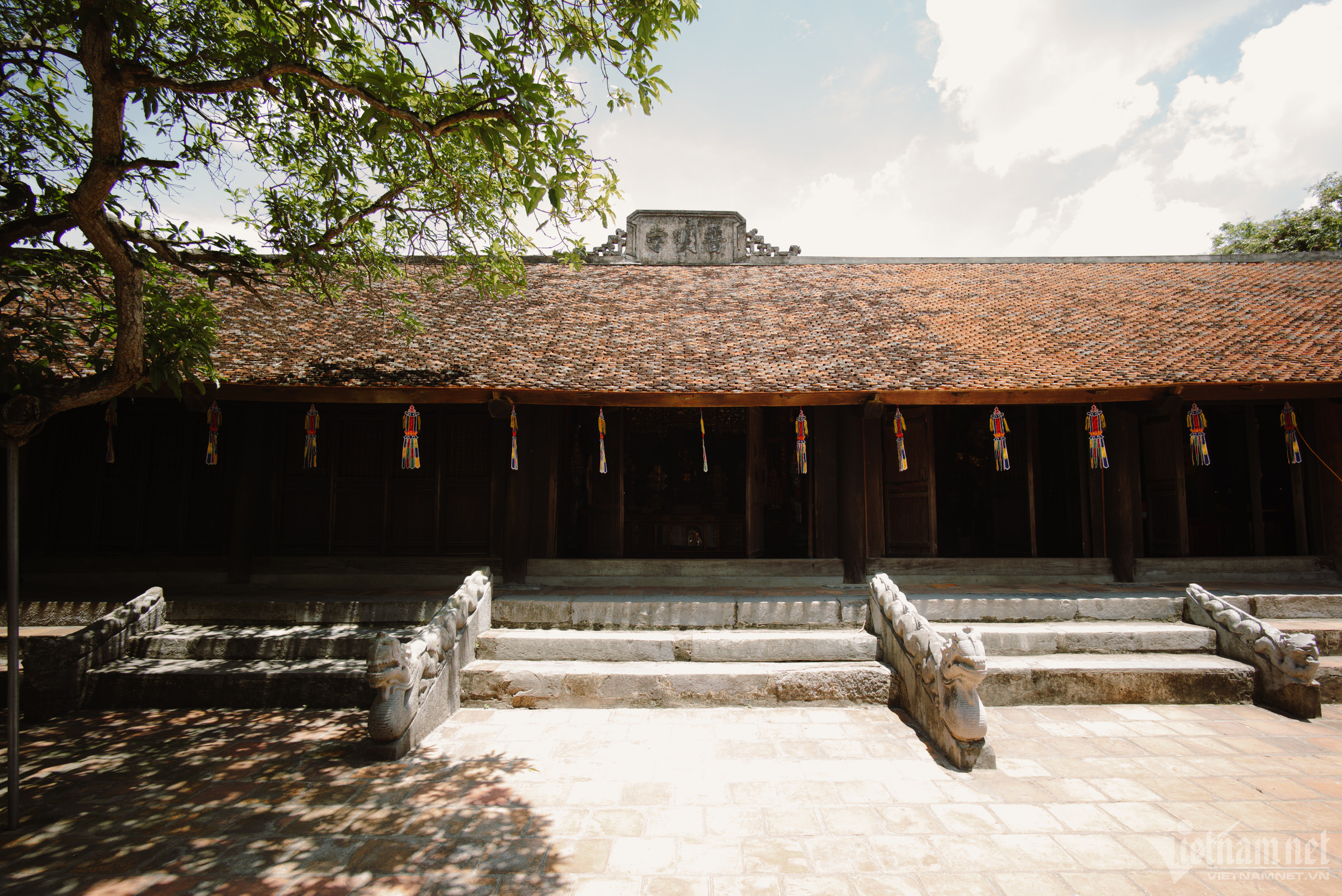 Ngôi chùa tháp 800 năm tuổi xanh mát tuyệt đẹp ngay gần Hà Nội
