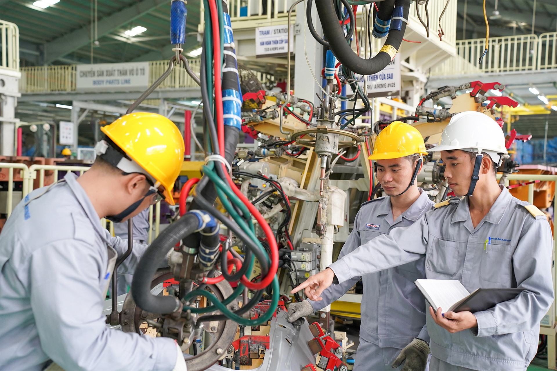 Loạt kỹ sư Thaco được tỉnh Đồng Nai tuyên dương thành tích cải tiến sản xuất
