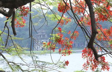 Hoan Kiem District: The cultural center of Hanoi