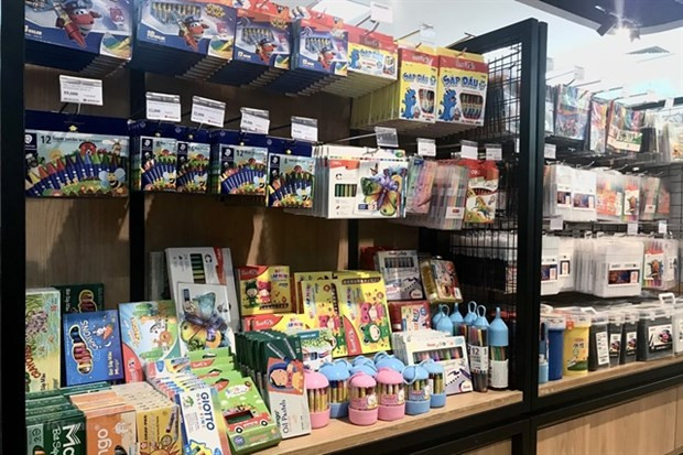 Made-in-Vietnam school stationery dominate domestic market hinh anh 1
