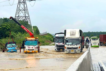 Tháng 9 mới có giải pháp lâu dài xử lý ngập cao tốc Phan Thiết - Dầu Giây