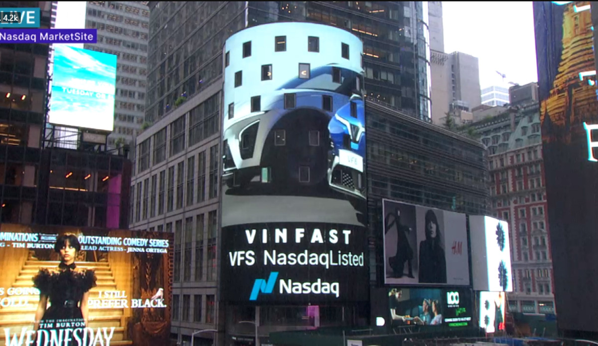 VinFast niêm yết tại Mỹ, cổ phiếu họ Vin gánh thị trường