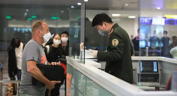 13 airports accept foreigners’ entry, exit with e-visa hinh anh 1