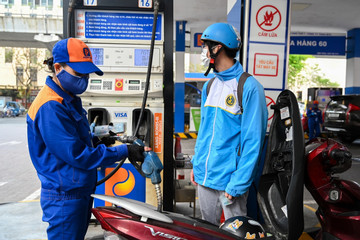 Finance Ministry: gasoline price in VN is lower than in other countries