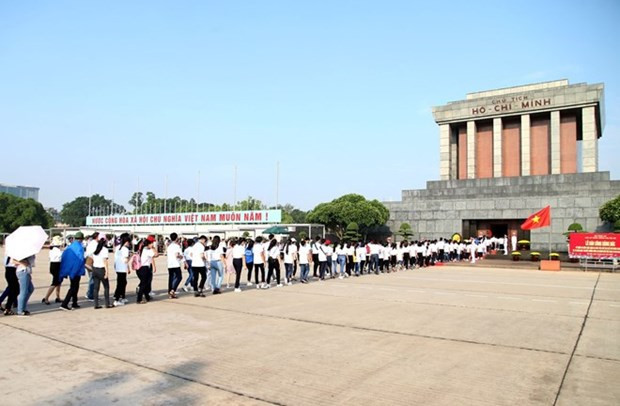 Mausoleum of President Ho Chi Minh reopens to visitors hinh anh 1