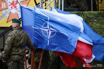Nhà Trắng nói về 'đề xuất' Ukraine nhượng bộ lãnh thổ để gia nhập NATO