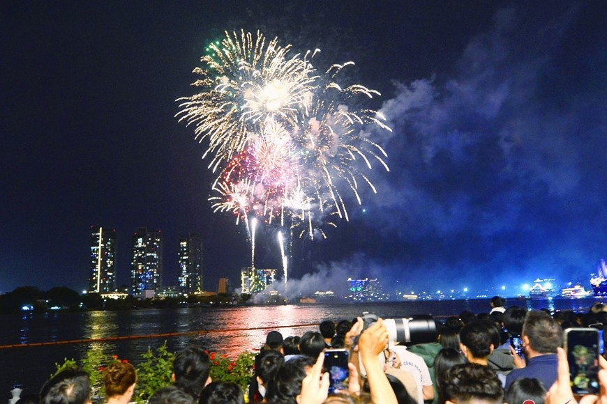 TP.HCM dự kiến bắn pháo hoa và thả khinh khí cầu dịp lễ 2/9