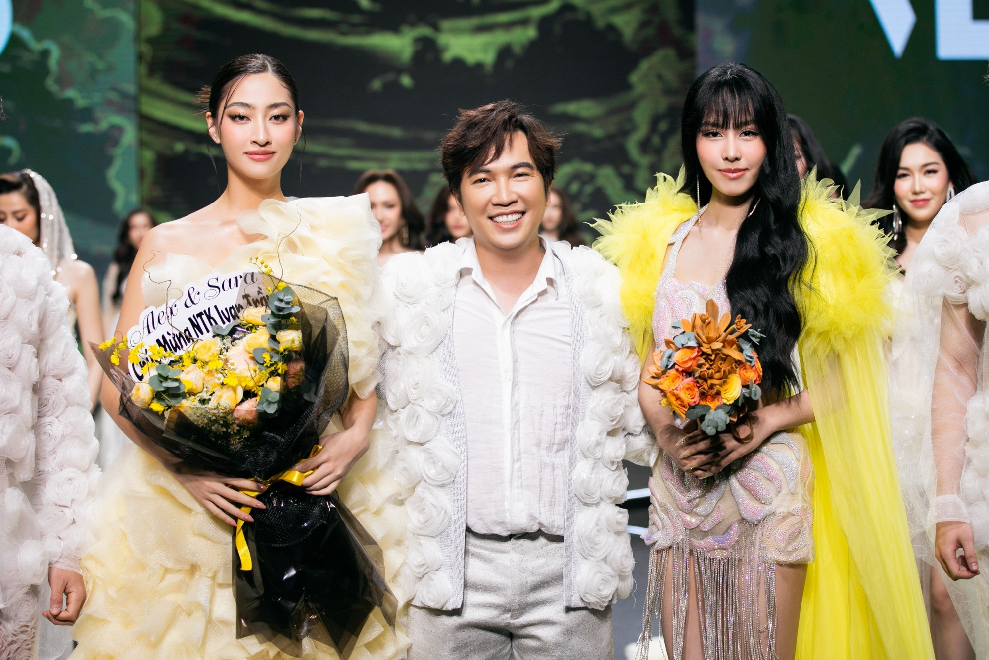 Lương Thuỳ Linh, Lê Nguyễn Ngọc Hằng 'cực cháy' tại Vietnam Beauty Fashion Fest