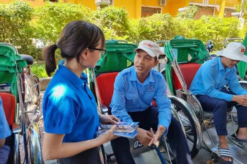 Tourism workers in Hoi An voice hope over social insurance policies