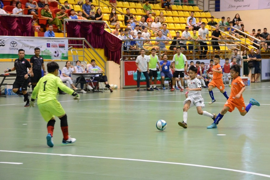 Xác định 8 đội bóng vào tứ kết giải U9 toàn quốc